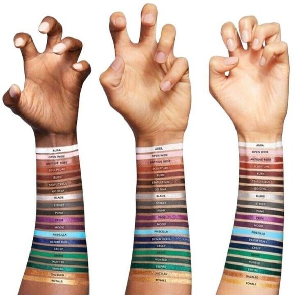 HAUS LABORATORIES - Open Wide Gel Eyeliner Pencil by Lady Gaga: EYE-DENTIFY - Picture 3 of 5